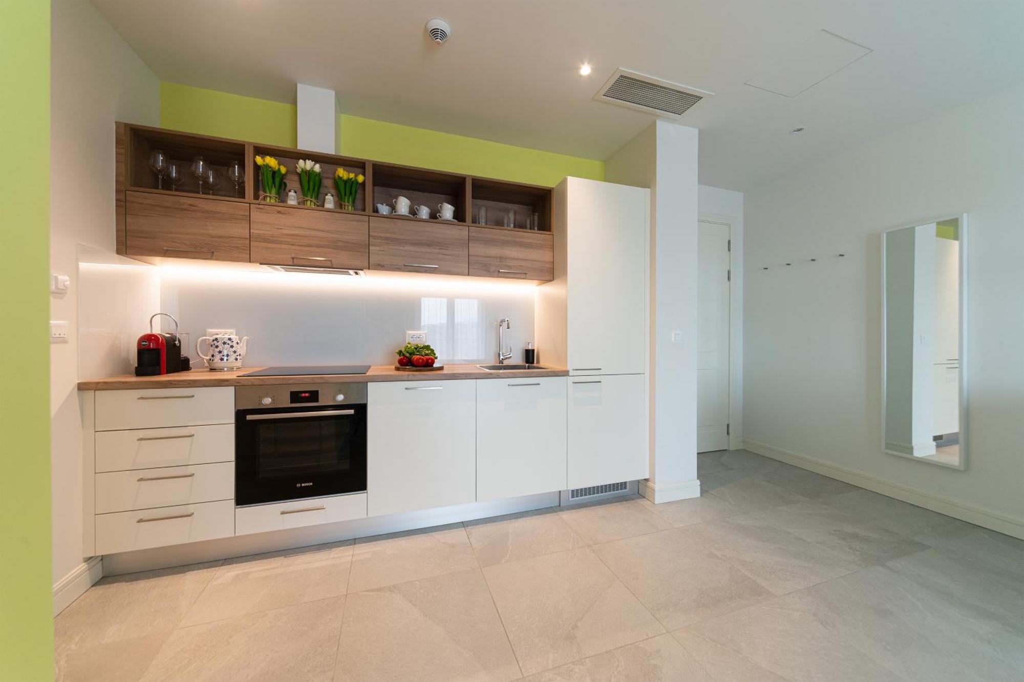 Lustica Apartments Central Тиват Екстериор снимка