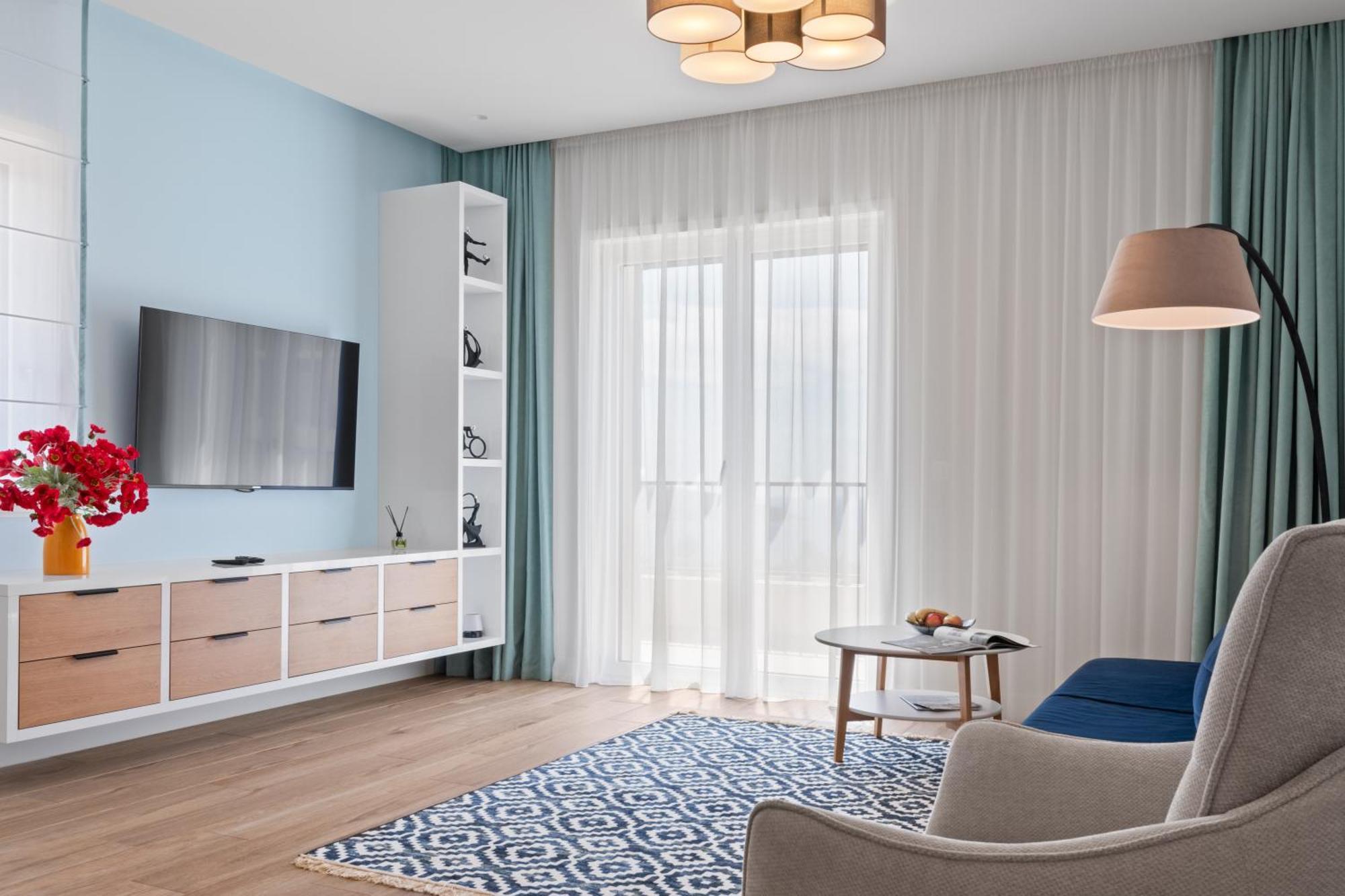 Lustica Apartments Central Тиват Екстериор снимка